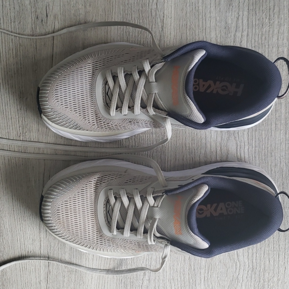 Women's Hoka tennis shoes size 7